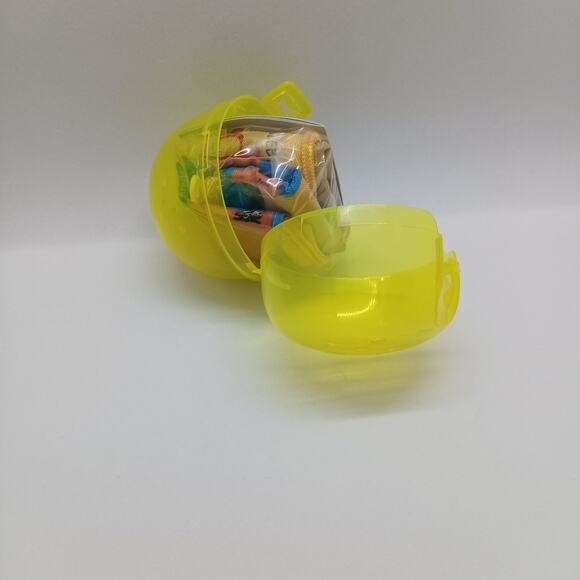 Gaspard and Lisa picture book pouch - Picture 7 of 7